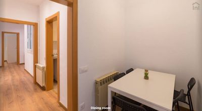 Cozy single bedroom in Navas close to UBL Barcelona