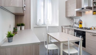 Spacious 1-bedroom apartment with balcony in Navigli-1
