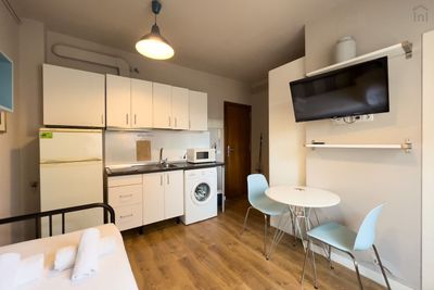 Cozy studio with private bathroom in San Andres close to UPF Barcelona 3