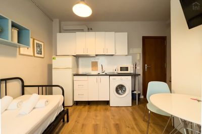Cozy studio with private bathroom in San Andres close to UPF Barcelona 8