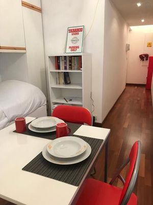 Cozy studio with private bathroom and balcony in Paolo Sarpi Milan