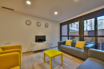 Spacious twin bedroom in a student residence in Sant Gervasi-Galvany Barcelona 2
